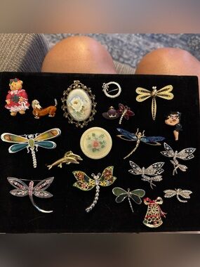 Multiples Dragonfly & Floral Brooch Collection Some Marked Lot of 19